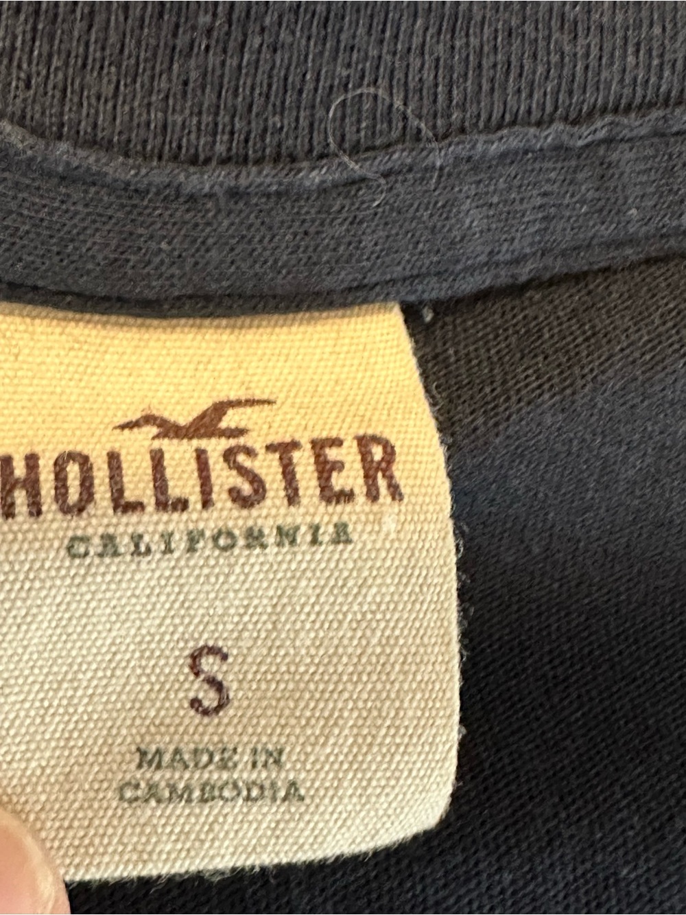 Vintage Y2k Hollister Graphic Tee With Hibiscus Flower navy blue size small - Picture 4 of 6